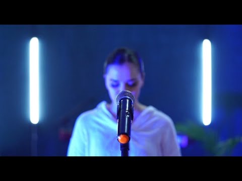 Simiane – Qui pourra te détrôner ? (Official Music Video)